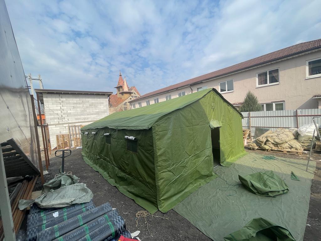 Палатка Каркасная утепленная зеленого цвета 12х6 Палатка Каркасная утепленная зеленого цвета 12х6