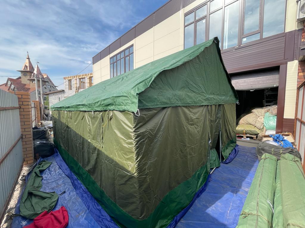 Палатка Каркасная утепленная зеленого цвета 5х6 Палатка Каркасная утепленная зеленого цвета 5х6